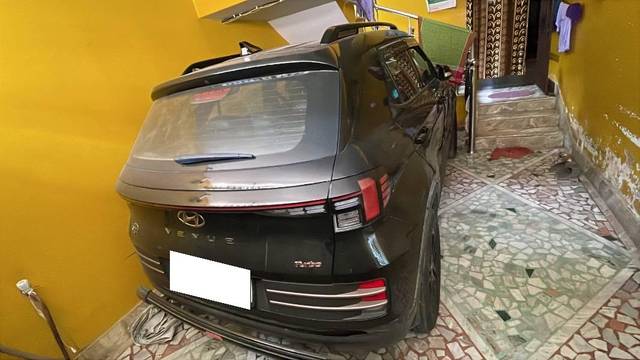 https://images10.gaadi.com/usedcar_image/4557846/original/processed_dab139b5-b1da-49ab-a316-5c8fc2c39097.jpeg?imwidth=6400