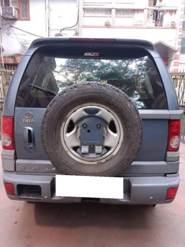 https://images10.gaadi.com/usedcar_image/4557847/original/processed_57122973-e3fa-4b94-b4b4-1e04ca572e3e.jpg?imwidth=6401