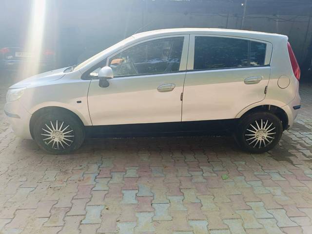 https://images10.gaadi.com/usedcar_image/4557849/original/processed_c67706d4ac67a779e14d96a87ee7cfce.jpg?imwidth=6402