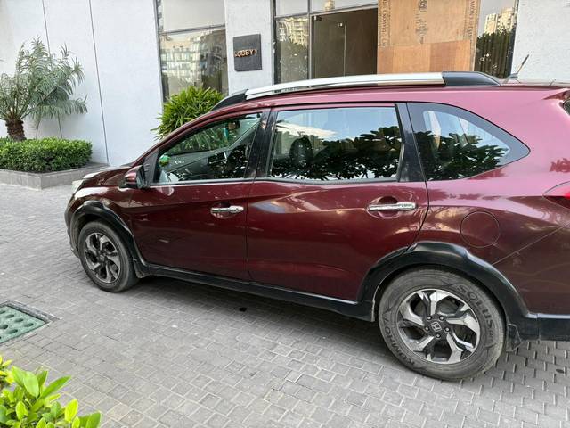 https://images10.gaadi.com/usedcar_image/4557930/original/428df208-4528-4b74-82e1-0e3b8dba077b.jpg?imwidth=6402