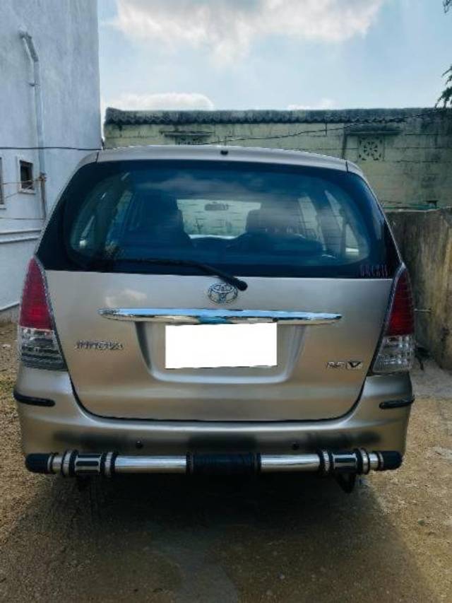 https://images10.gaadi.com/usedcar_image/4557947/original/processed_dec8aba6-339f-4db2-aa0f-6f08751a3c87.jpg?imwidth=6401