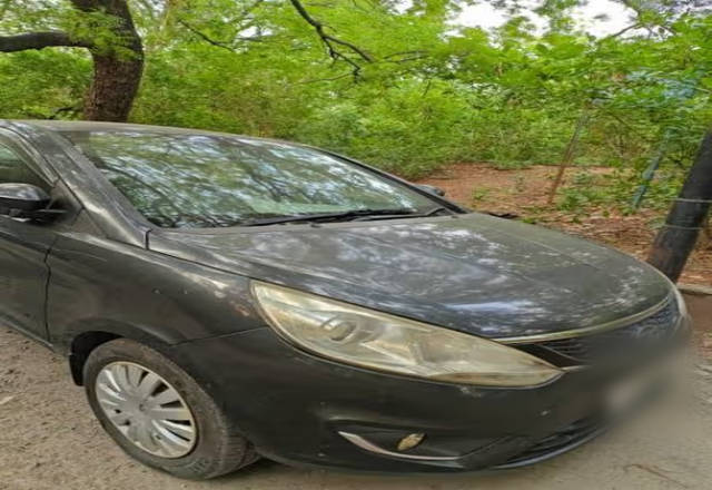 https://images10.gaadi.com/usedcar_image/4558004/original/a2b384a1-bab5-41b1-8f07-ebe0b71a8f2c.?imwidth=6401