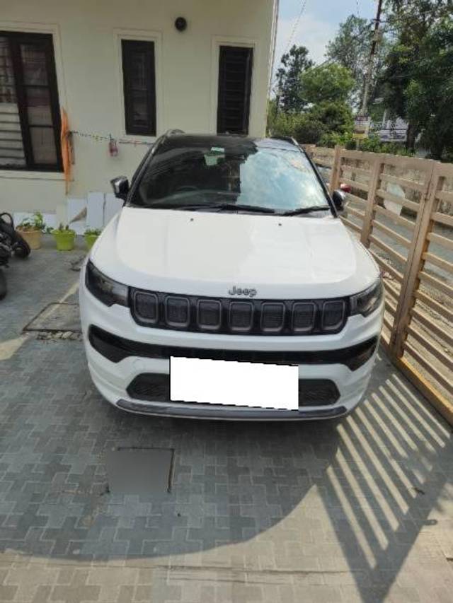https://images10.gaadi.com/usedcar_image/4558027/original/processed_50582354-7b42-468f-8a78-f20a9170800c.jpg?imwidth=6400