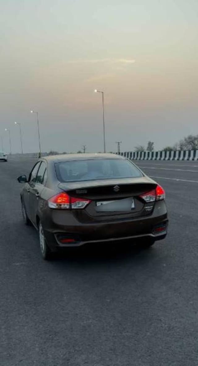 https://images10.gaadi.com/usedcar_image/4558040/original/processed_36108a2e-a975-4d98-b99a-a88921da10fe.jpg?imwidth=6402
