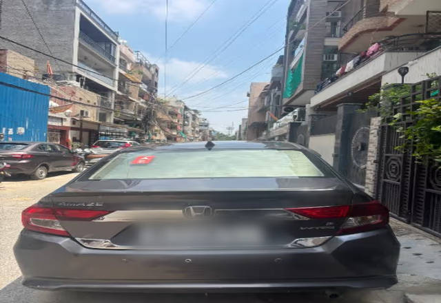 https://images10.gaadi.com/usedcar_image/4558061/original/cd59bdfe-4b5d-4724-a7f7-8ce6329d76b9.?imwidth=6402