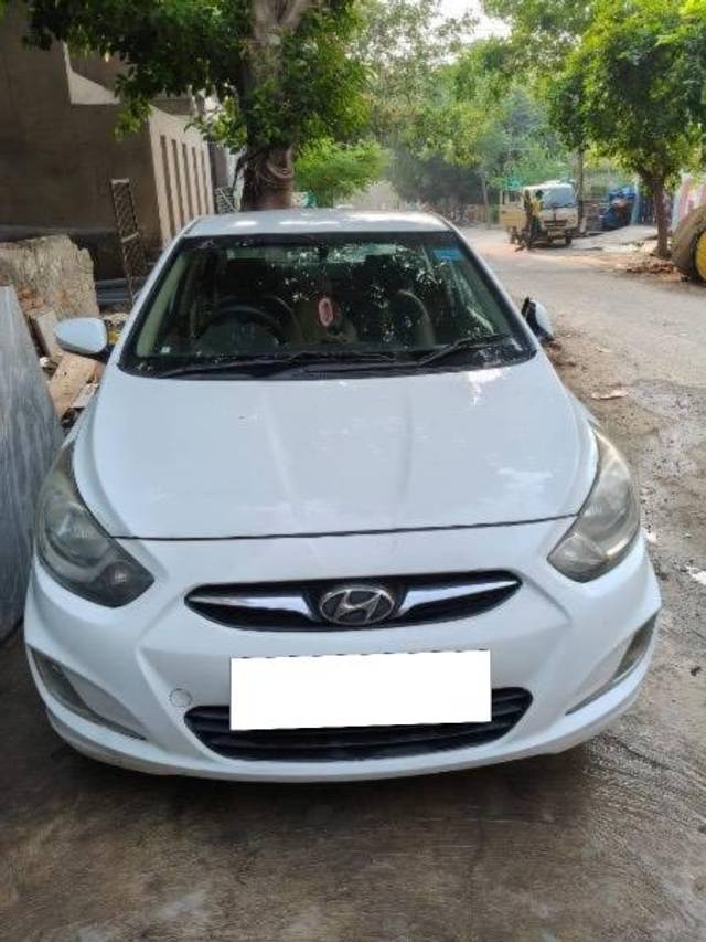 https://images10.gaadi.com/usedcar_image/4558075/original/processed_5c6b53f0-ea39-43fb-ab6a-3b68154626a8.jpeg?imwidth=6400
