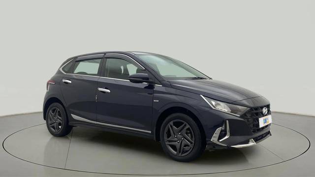 https://images10.gaadi.com/usedcar_image/4558087/original/df1b9ae75d0803403b83116ce041e33e.jpg?imwidth=6400