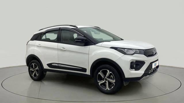 https://images10.gaadi.com/usedcar_image/4558096/original/7a8564085d620ca32fc9817f83357936.jpg?imwidth=6400