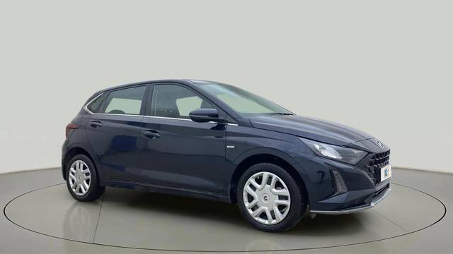 https://images10.gaadi.com/usedcar_image/4558098/original/c999637ef48cd73aed37d744ac01afe9.jpg?imwidth=6400