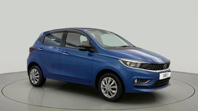 https://images10.gaadi.com/usedcar_image/4558106/original/8c185d34bb61488a475ed5a7d75fd49b.jpg?imwidth=6400