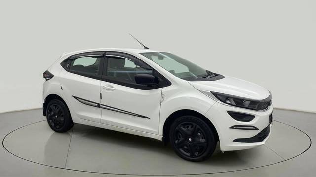 https://images10.gaadi.com/usedcar_image/4558110/original/4c16bc040ab5e4d9393cf104f21768ab.jpg?imwidth=6400