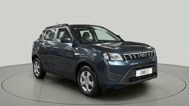 https://images10.gaadi.com/usedcar_image/4558114/original/6ef4fb4d50fd032b06ad418f30ac9b08.jpg?imwidth=6400