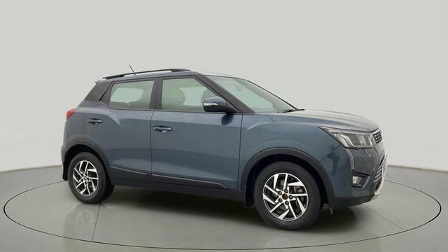 https://images10.gaadi.com/usedcar_image/4558124/original/ca52351a1ff7fe85adf0e6a7bfd7ad2e.jpg?imwidth=6400