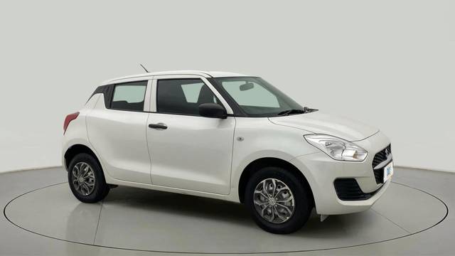 https://images10.gaadi.com/usedcar_image/4558127/original/2b4f541c1e0f1172e1e46d2c33677f5f.jpg?imwidth=6400