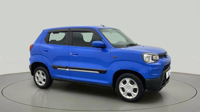 https://images10.gaadi.com/usedcar_image/4558130/original/9446affbe09ada550c8a69183f1a8b42.jpg?imwidth=6400