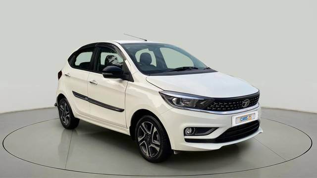 https://images10.gaadi.com/usedcar_image/4558151/original/783acc244a9d72438df177179b57cb7d.jpg?imwidth=6400