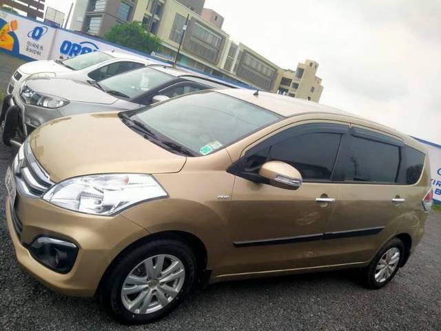 https://images10.gaadi.com/usedcar_image/4558179/original/processed_0c89cf6f-0ad4-4942-9b07-b46719c7aced.jpg?imwidth=6400