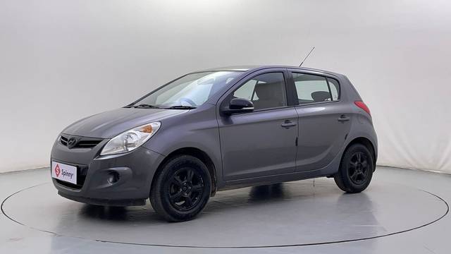 https://images10.gaadi.com/usedcar_image/4558278/original/d25e2168f080fe206aaf845238bdedf1.JPG?imwidth=6400
