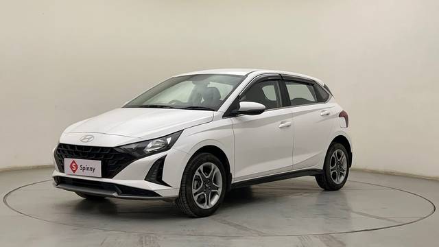 https://images10.gaadi.com/usedcar_image/4558313/original/7002810026d9204b32877b7433a405cf.JPG?imwidth=6400