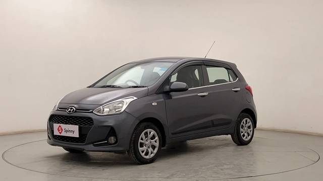 https://images10.gaadi.com/usedcar_image/4558318/original/0c5942985f0c6d51bdc72232bdb41a7f.JPG?imwidth=6400