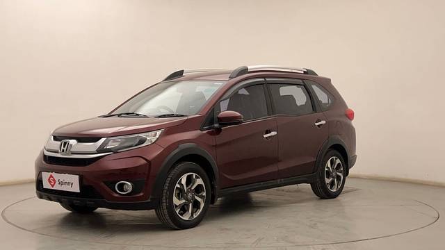https://images10.gaadi.com/usedcar_image/4558330/original/d9ca01ed1892929388c7d87bf54657b0.JPG?imwidth=6400