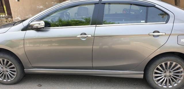 https://images10.gaadi.com/usedcar_image/4558332/original/processed_79cc3203-569e-4145-988f-1404c0470f0d.jpeg?imwidth=6400
