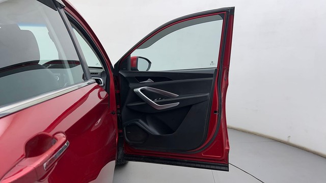 Second-hand 2019 MG Hector Plus Sharp Hybrid MT for sale in Ahmedabad-16