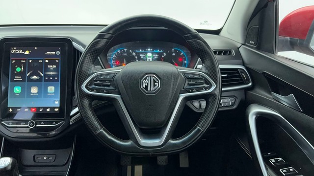 Second-hand 2019 MG Hector Plus Sharp Hybrid MT for sale in Ahmedabad-37