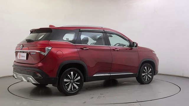 Second-hand 2019 MG Hector Plus Sharp Hybrid MT for sale in Ahmedabad-3