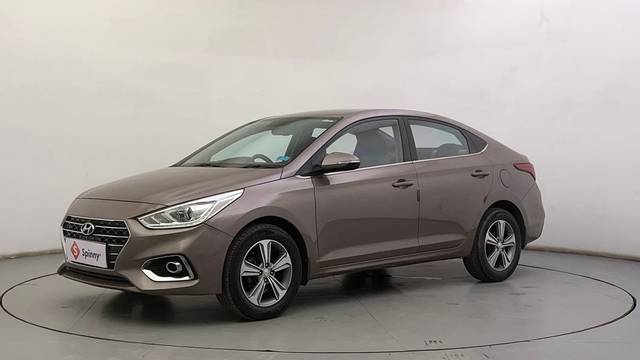 https://images10.gaadi.com/usedcar_image/4558378/original/a7bb37348c8587c38bf78ffc7299b250.JPG?imwidth=6400
