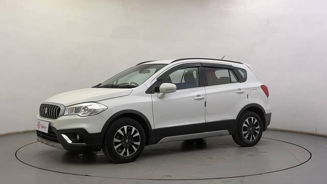 https://images10.gaadi.com/usedcar_image/4558382/original/6a3d56f04c093771449eb6a1a88b7132.JPG?imwidth=6400