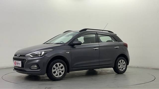 https://images10.gaadi.com/usedcar_image/4558404/original/2143b4e483a2b7a3c63107c6ee24444c.JPG?imwidth=6400