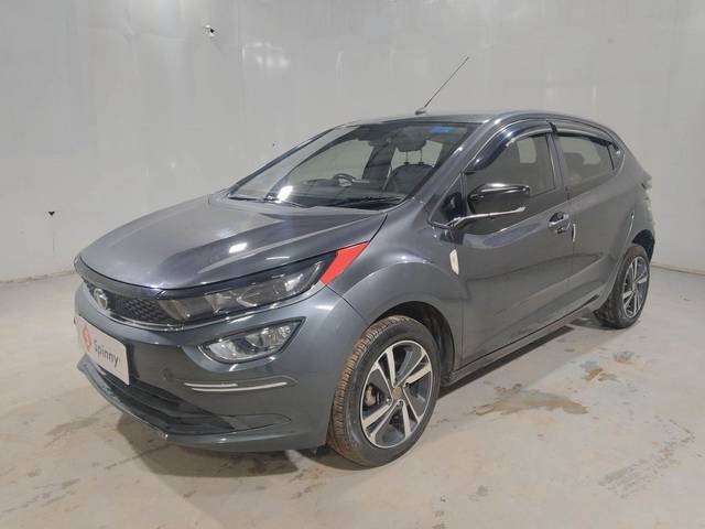 https://images10.gaadi.com/usedcar_image/4558467/original/04f920a01aed8ad6e22deefda1b61f66.jpg?imwidth=6400