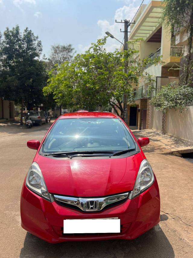 https://images10.gaadi.com/usedcar_image/4558472/original/processed_309f2ad2-dcdb-4ae6-b2ff-4257fb064509.jpg?imwidth=6400