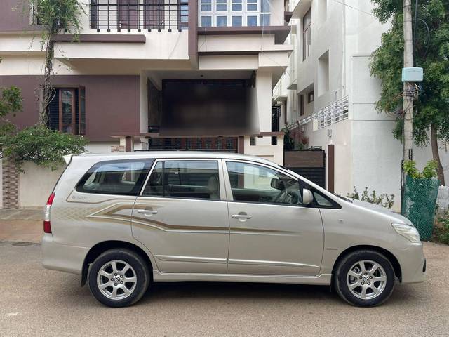 https://images10.gaadi.com/usedcar_image/4558476/original/processed_279c8032-94c5-4392-bc20-f6cf4ead3930.jpg?imwidth=6401