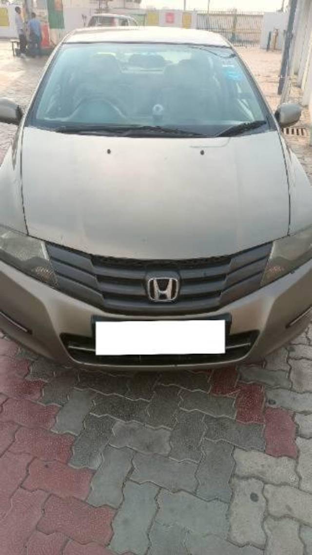 https://images10.gaadi.com/usedcar_image/4558480/original/processed_4f94dea6-0020-4d3a-8df7-936c67f0bdfa.jpg?imwidth=6400