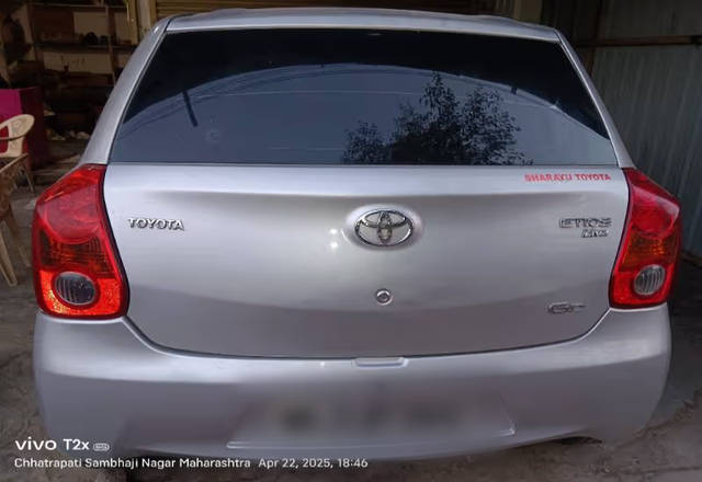 https://images10.gaadi.com/usedcar_image/4558488/original/f44c0ad9-0aed-476f-92a7-b784e85be6ed.?imwidth=6401