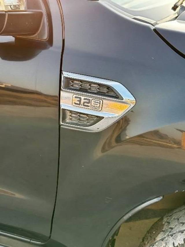https://images10.gaadi.com/usedcar_image/4558503/original/processed_bc1941d3-5273-4df1-936c-bd5831dbb525.jpeg?imwidth=6402