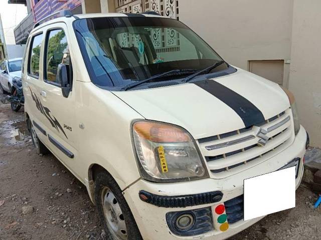 https://images10.gaadi.com/usedcar_image/4558522/original/processed_b390b7d4-ed38-4b38-a495-120466ac491b.jpg?imwidth=6400