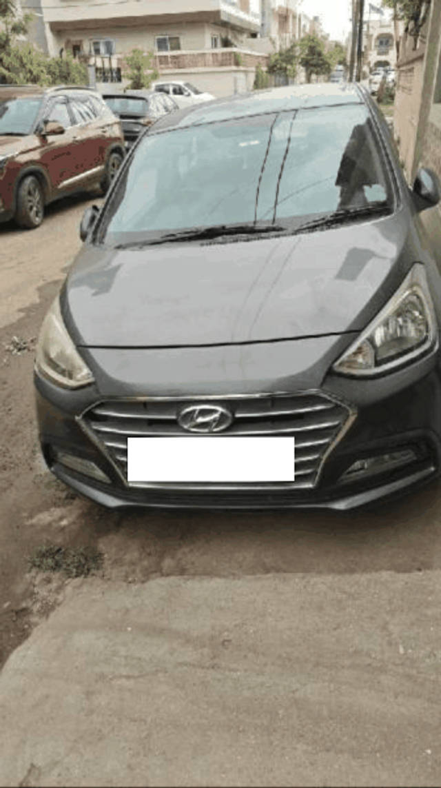 https://images10.gaadi.com/usedcar_image/4558540/original/processed_a9cebb17-c4cb-43ae-92cb-61a9e7dbc3a9.gif?imwidth=6402