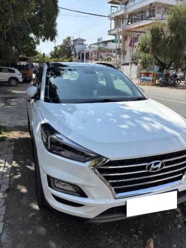 https://images10.gaadi.com/usedcar_image/4558565/original/processed_eda407e8-6c34-4490-8d02-b61cc3559182.jpeg?imwidth=6400