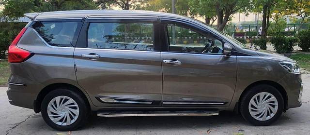 https://images10.gaadi.com/usedcar_image/4558568/original/c6a535833945b48530f581a6c4e7631d.jpg?imwidth=6401