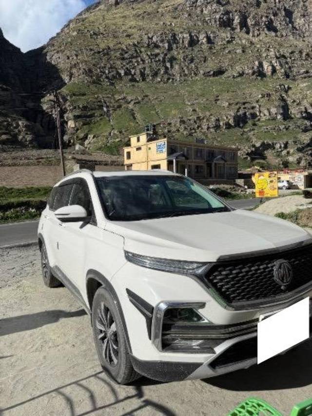 https://images10.gaadi.com/usedcar_image/4558569/original/processed_41464b90-0c1d-4e67-b83f-afabf2fcc079.jpeg?imwidth=6400