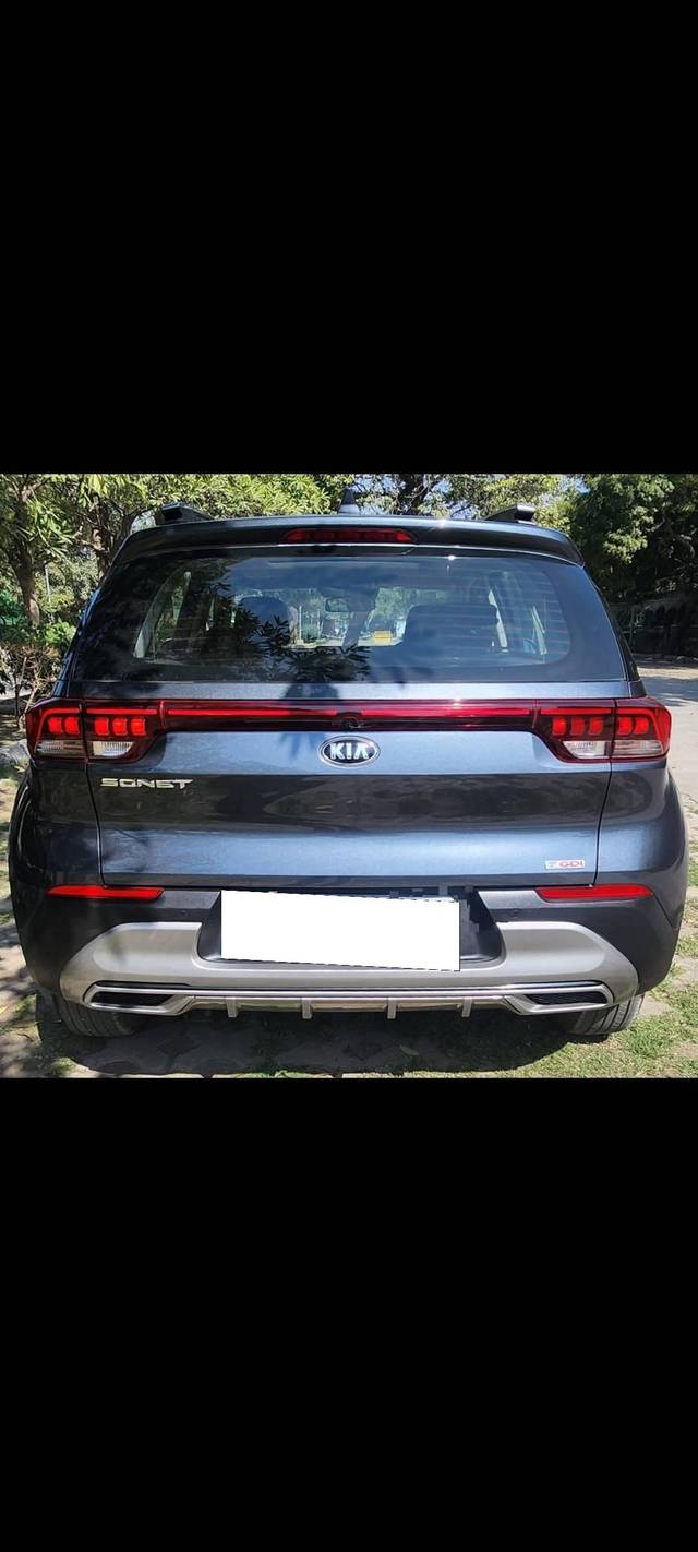 https://images10.gaadi.com/usedcar_image/4558575/original/processed_6d6c013795e23fdd1ace99e09f1cec20.jpg?imwidth=6400