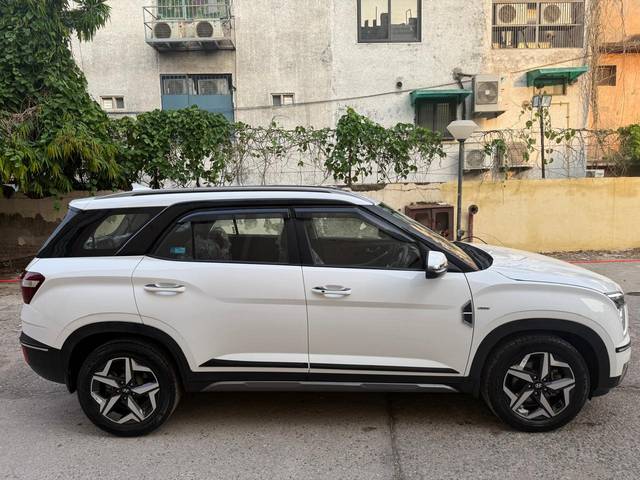 https://images10.gaadi.com/usedcar_image/4558578/original/f7705d8dc9844155798326a518a854f2.jpg?imwidth=6402