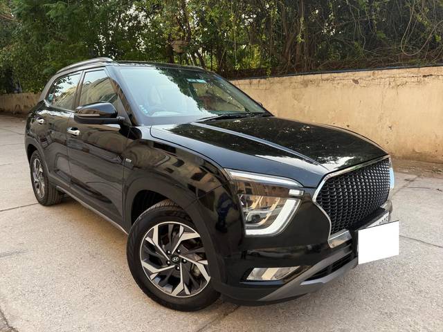 https://images10.gaadi.com/usedcar_image/4558580/original/processed_f45bbc6247d9d94bff4f1fbfaf25d6a9.jpg?imwidth=6401