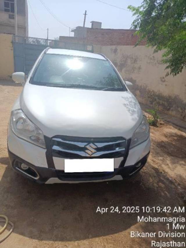 https://images10.gaadi.com/usedcar_image/4558591/original/processed_794c12dd-9c5c-4545-9cb3-bc4b00347d35.jpg?imwidth=6400