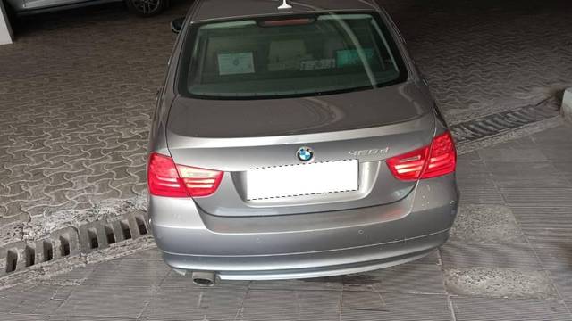 https://images10.gaadi.com/usedcar_image/4558592/original/processed_a83ce7bf-e065-4ad6-b6f6-a7473e014c9e.jpg?imwidth=6401