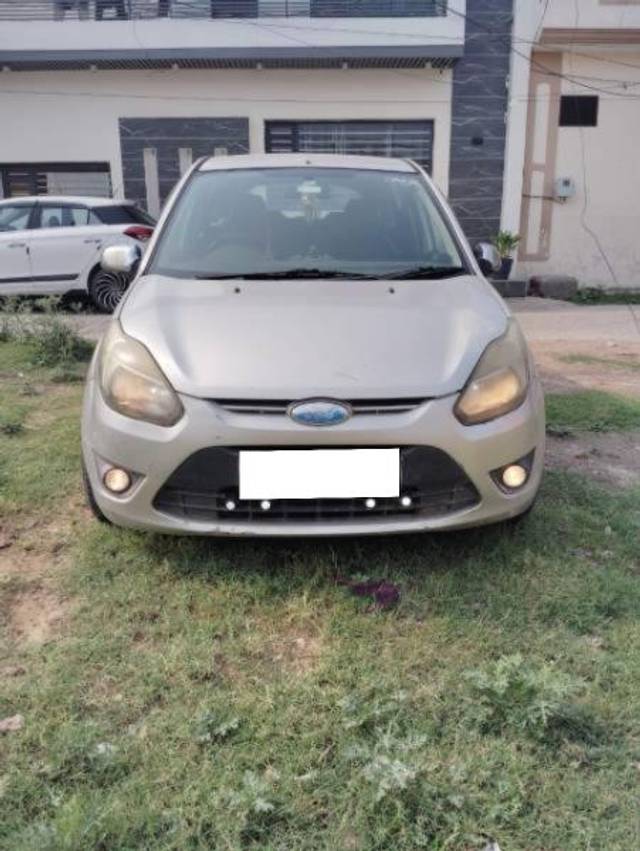https://images10.gaadi.com/usedcar_image/4558596/original/processed_d040a1f5-eb89-4047-9230-d9913a1846a2.jpg?imwidth=6402