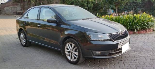 https://images10.gaadi.com/usedcar_image/4558605/original/processed_4d5048f5dac263bec42ad907e5b1caad.jpg?imwidth=6400